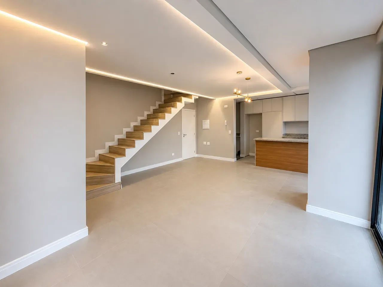 160 m² unfurnished penthouse with 2 bedrooms and 3 baths