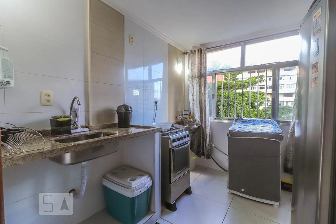 2-bedroom apartment in a building with a gym — photo 7
