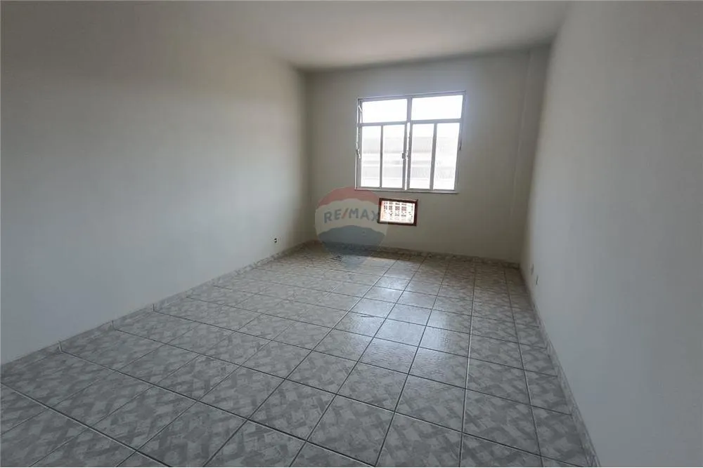 1-bedroom apartment with balcony and no parking — photo 5