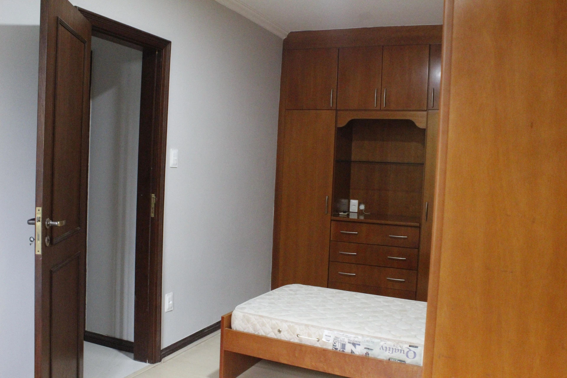House with 5 bedrooms and 5 parking spaces — photo 6