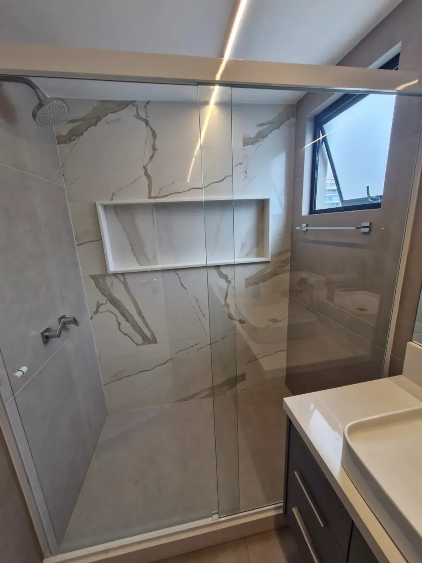 Furnished house, 280 m², with a water view — photo 35