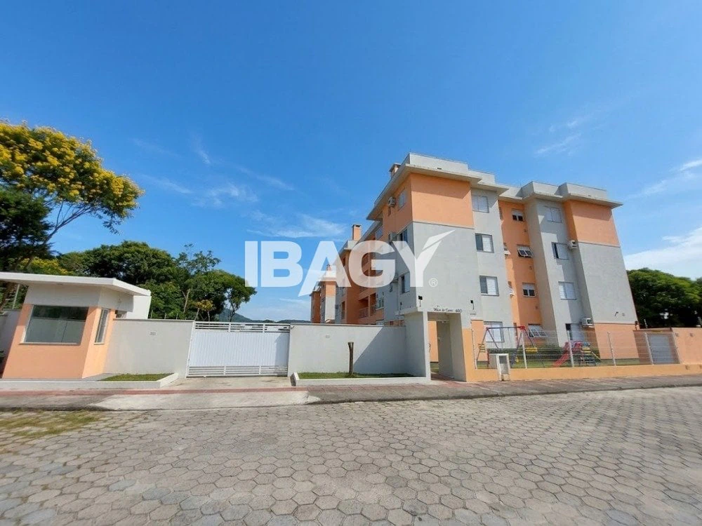 Piscina privada y 2 dormitorios: departamento de 54 m² — photo 28