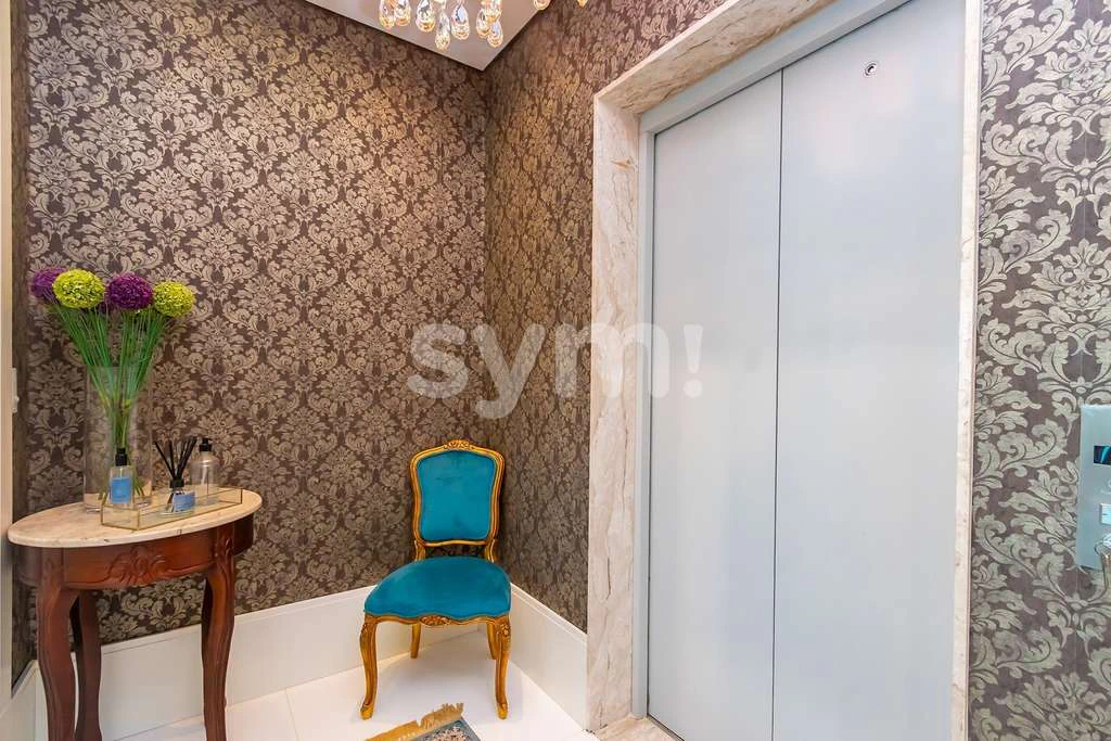 227 m² apartment with 3 en-suites and 3 parking spots — photo 5