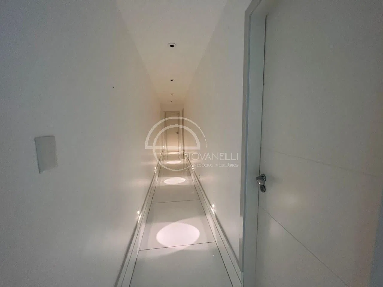 Квартира 400 м² з 4 спальнями та 5 ванними кімнатами — photo 21