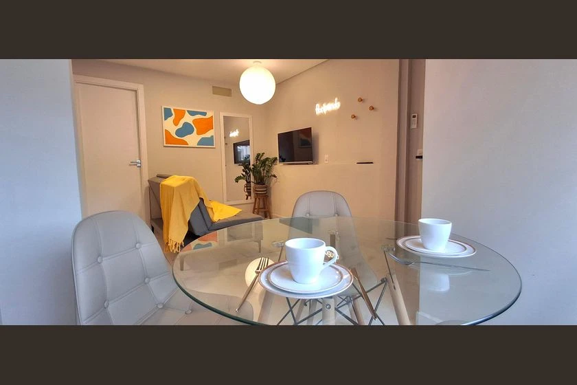 Furnished apartment with 1 en-suite and open-plan kitchen — photo 6