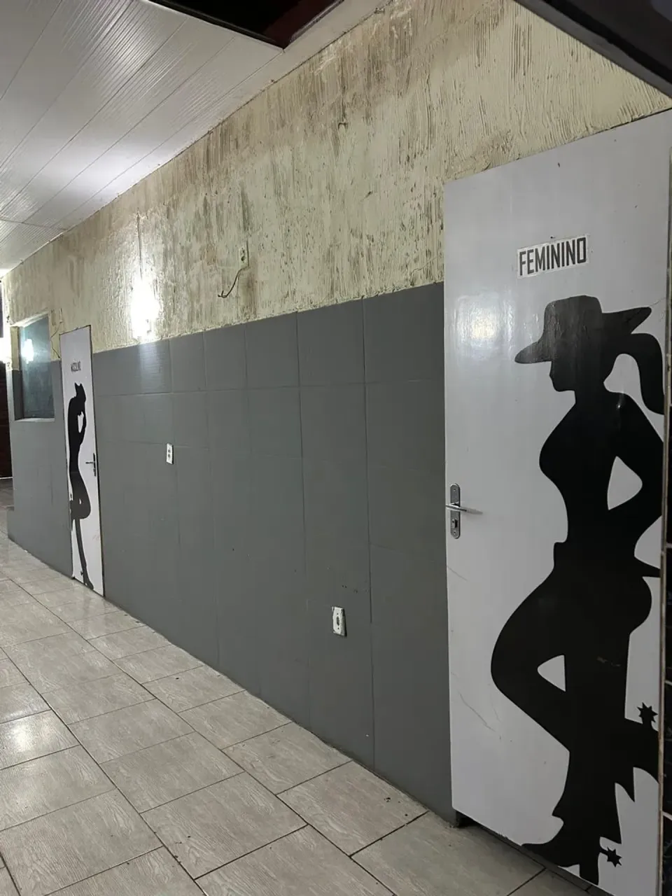 Немеблированный дом 230 м² с 3 спальнями и отдельной кухней — photo 5
