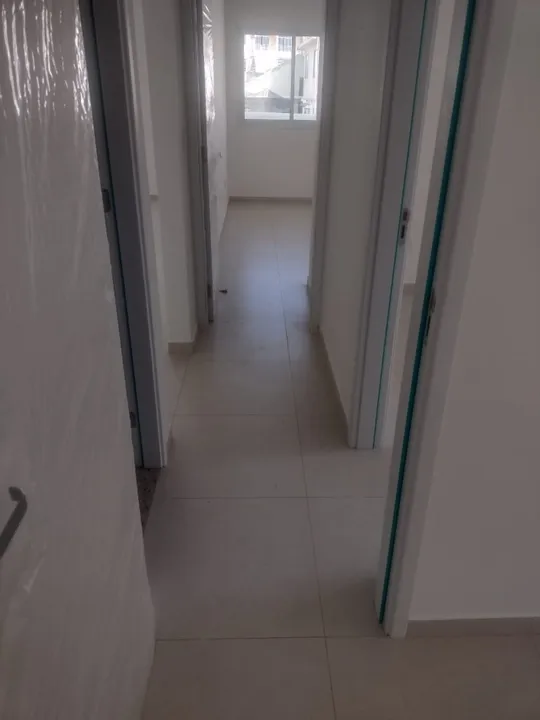 Unfurnished 2-bedroom apartment with compact kitchenette — photo 14