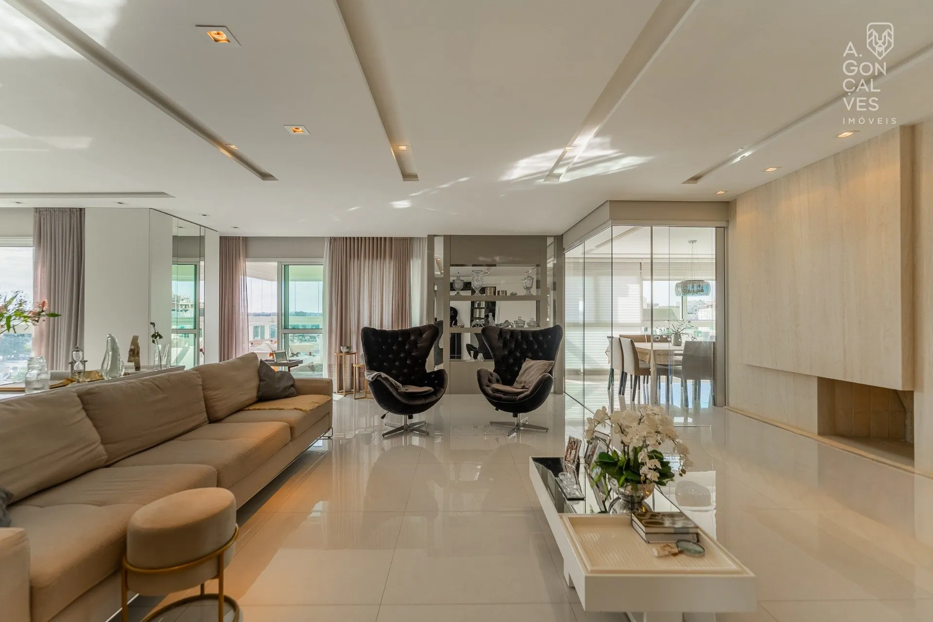 Apartamento de 3 suítes com 228 m² e 3 vagas — photo 12