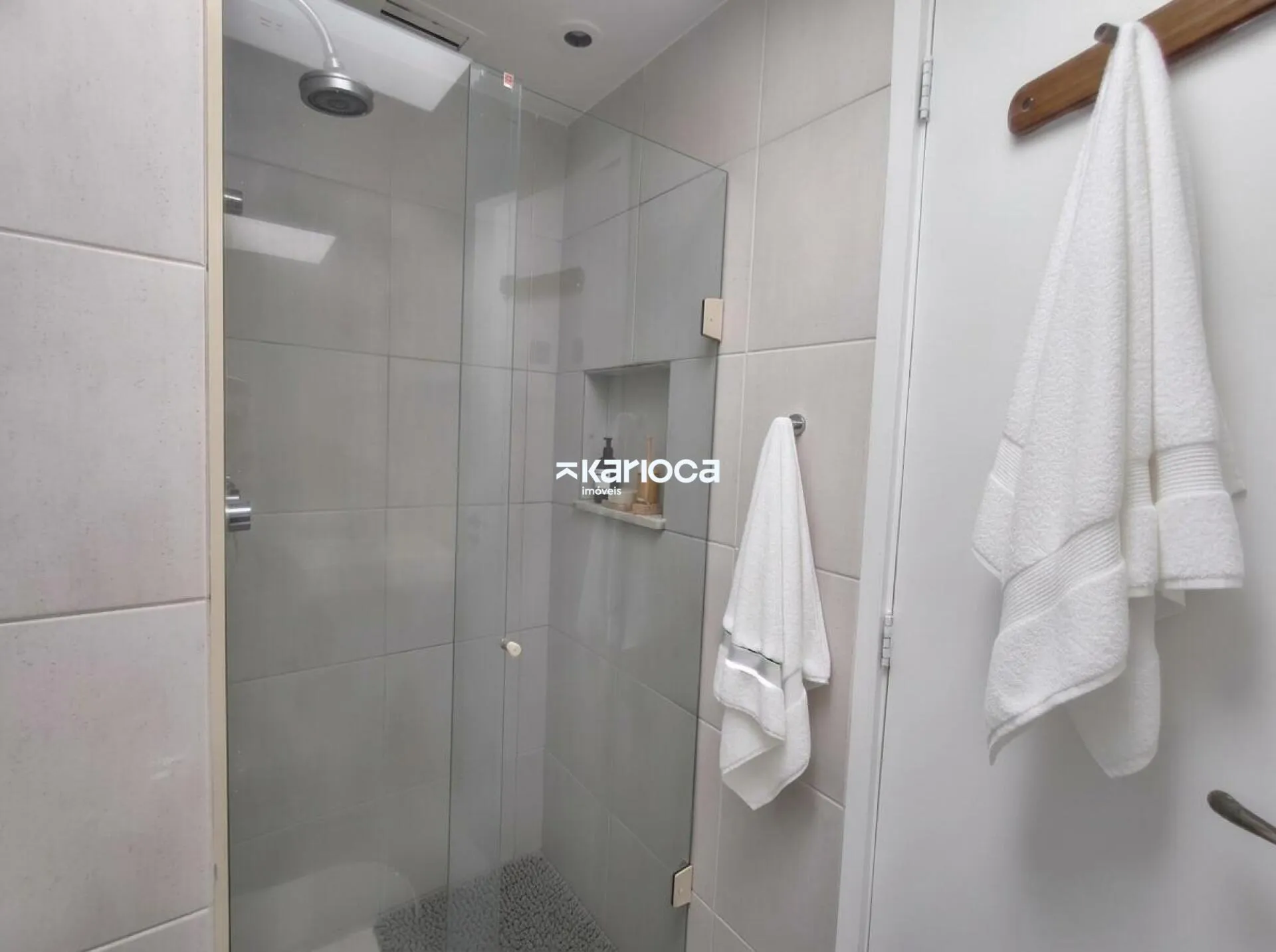 Duplex penthouse with 2 en-suite bedrooms and floor-to-ceiling windows — photo 28