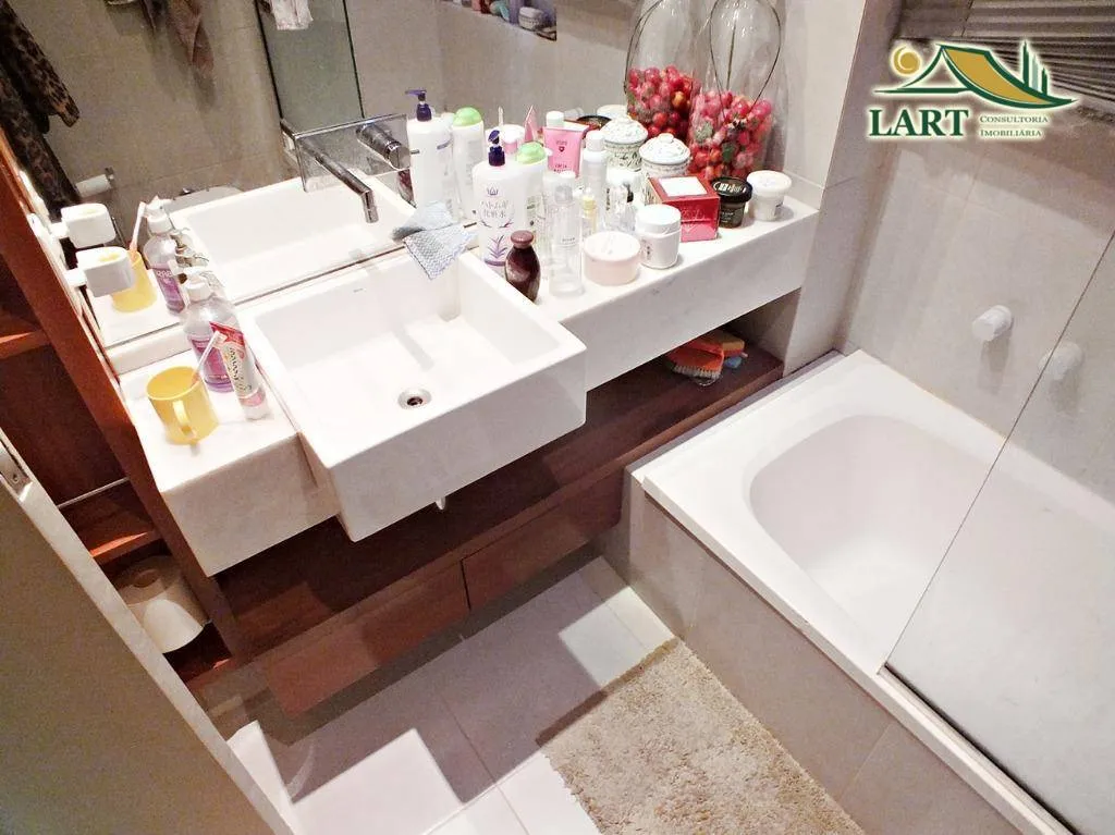 2-bedroom apartment with a washing machine in Rio de Janeiro — photo 12