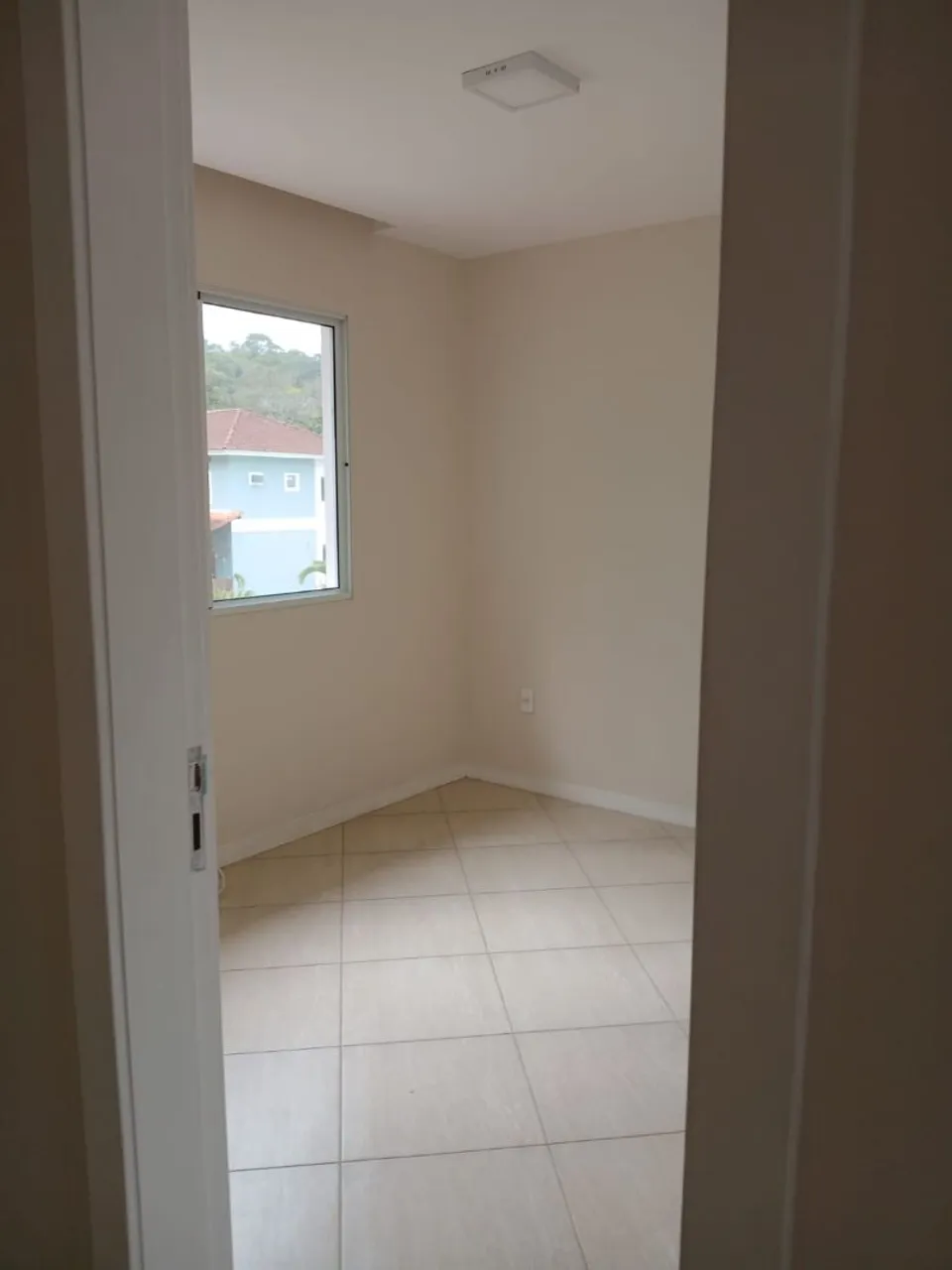 Casa duplex com 3 quartos e 2 banheiros — photo 9