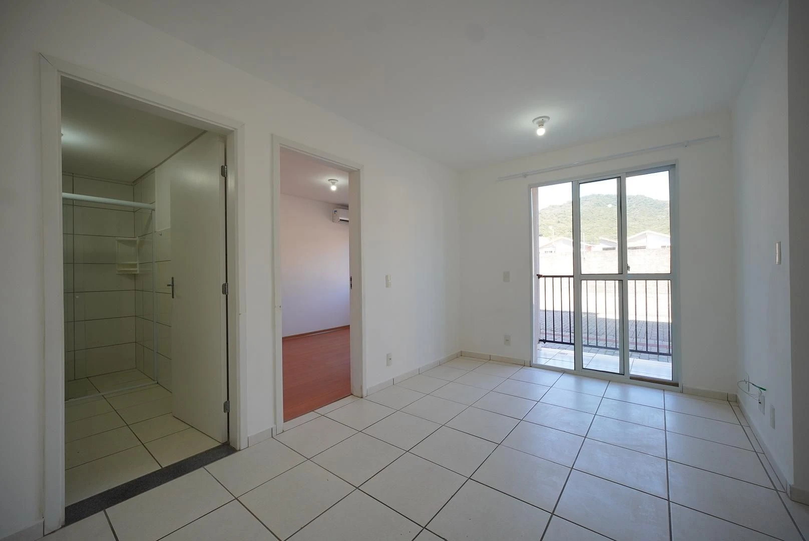 1-bedroom apartment with balcony and mountain view