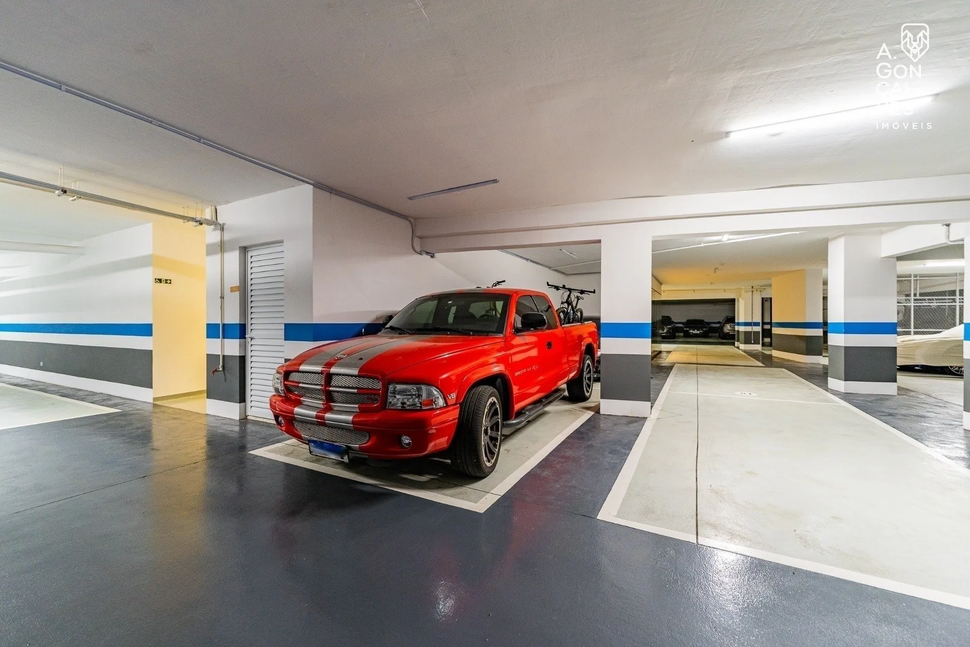 Мебльована квартира 260 м² з 4 спальнями з власними ваннами — photo 67