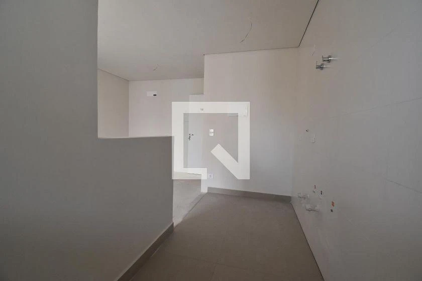 3-bedroom apartment in a building with a gym — photo 16