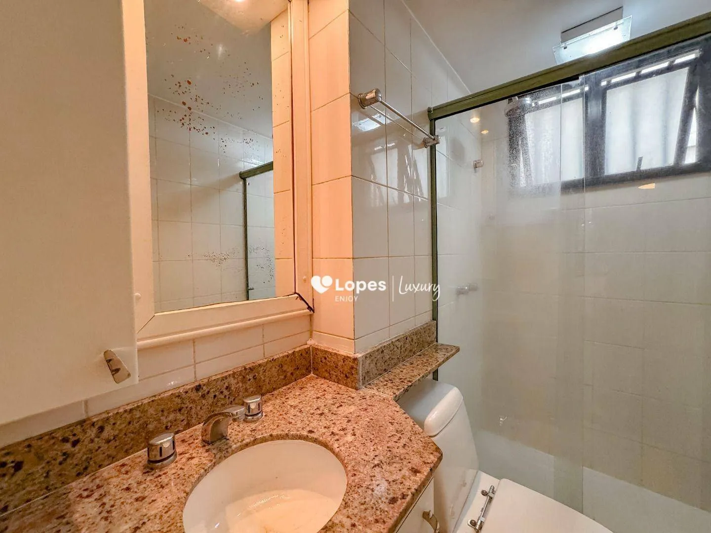 100 m² apartment with 3 bedrooms and a balcony — photo 56