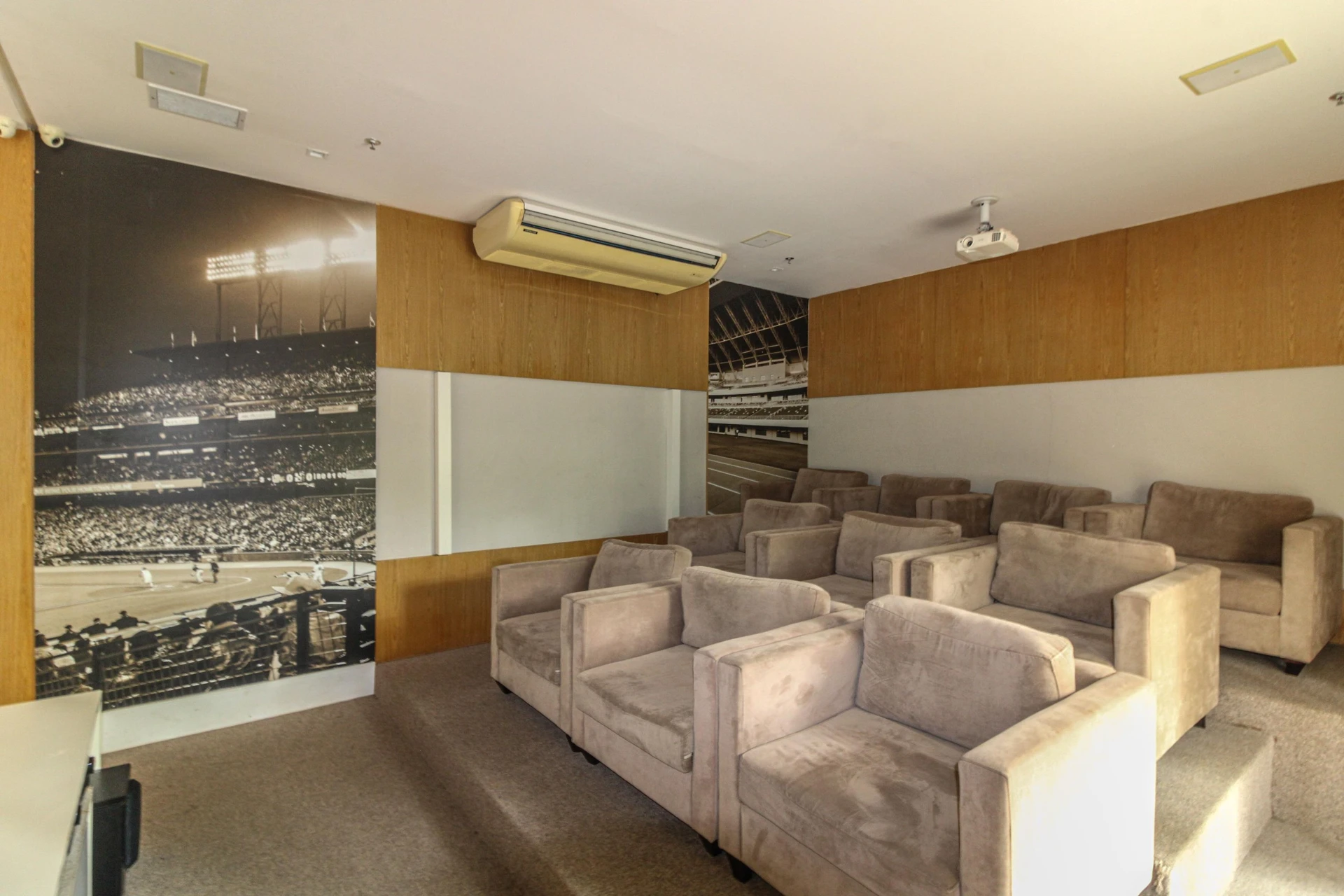 Furnished apartment, 158 m², with a water view — photo 81