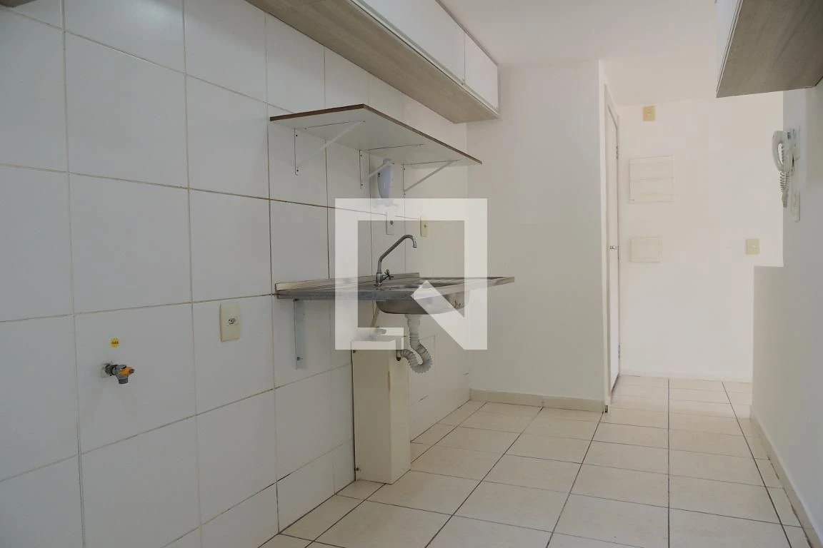 Unfurnished apartment with 3 bedrooms and open kitchen — photo 46