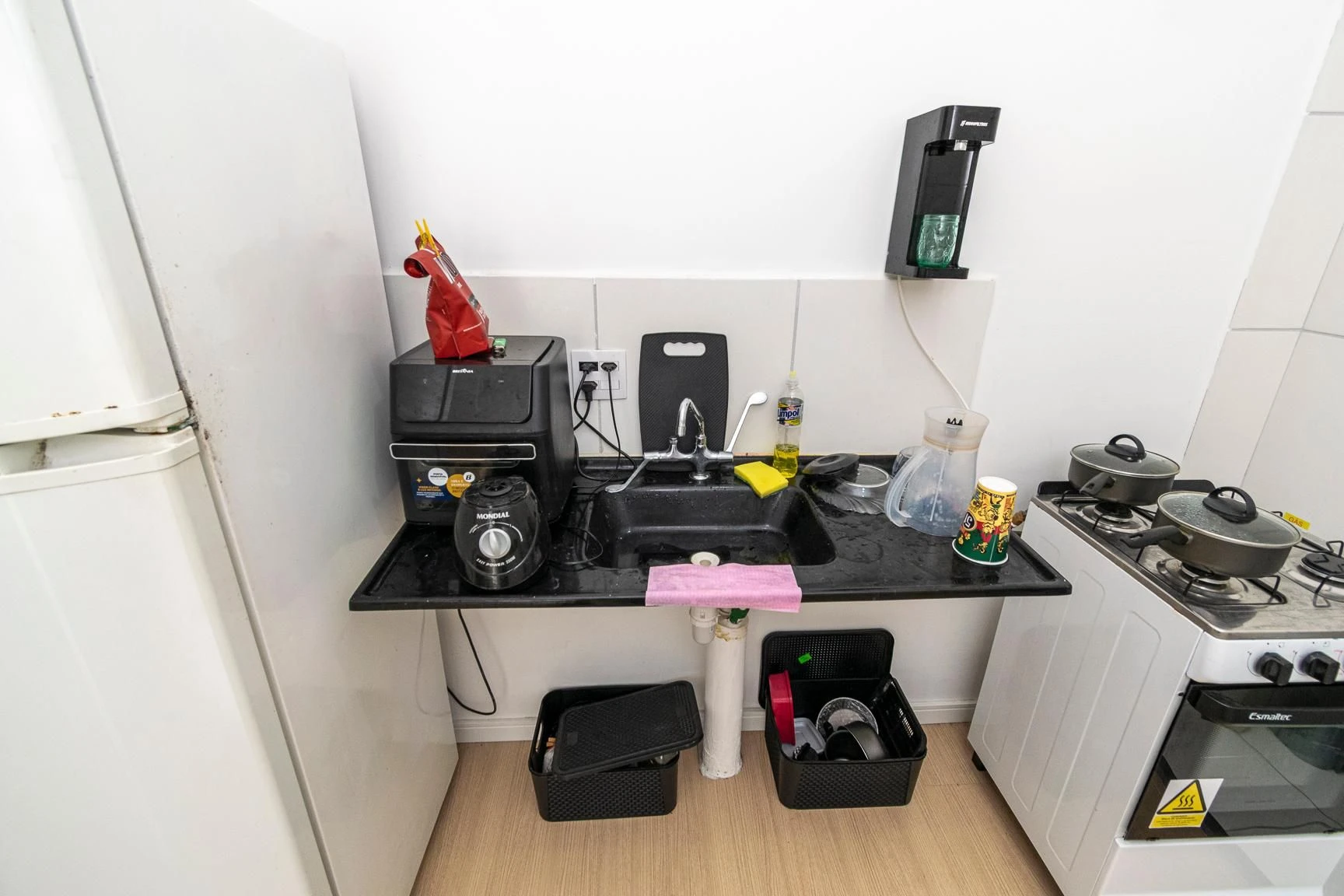 One-bedroom apartment with a washing machine — photo 19