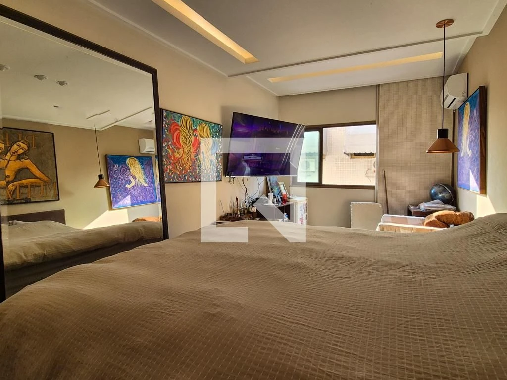 Furnished apartment with 5 en-suite bedrooms and terrace — photo 19