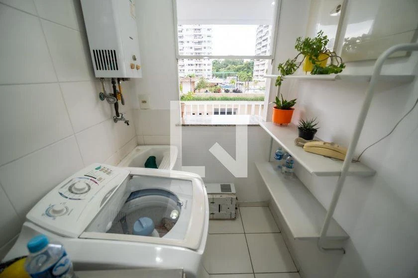 Apartamento mobiliado com 2 quartos e varanda — photo 12