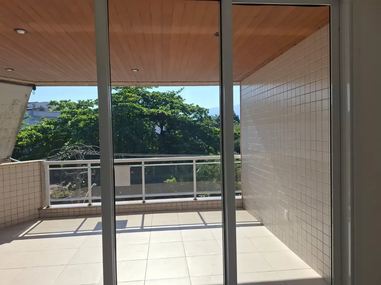 Rental apartment with 3 bedrooms and 2 bathrooms — photo 3