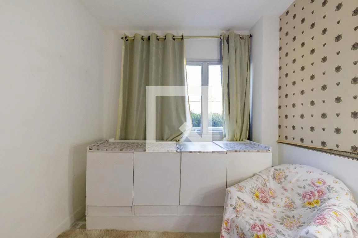 Furnished apartment with 2 bedrooms, 1 en-suite and balcony — photo 31
