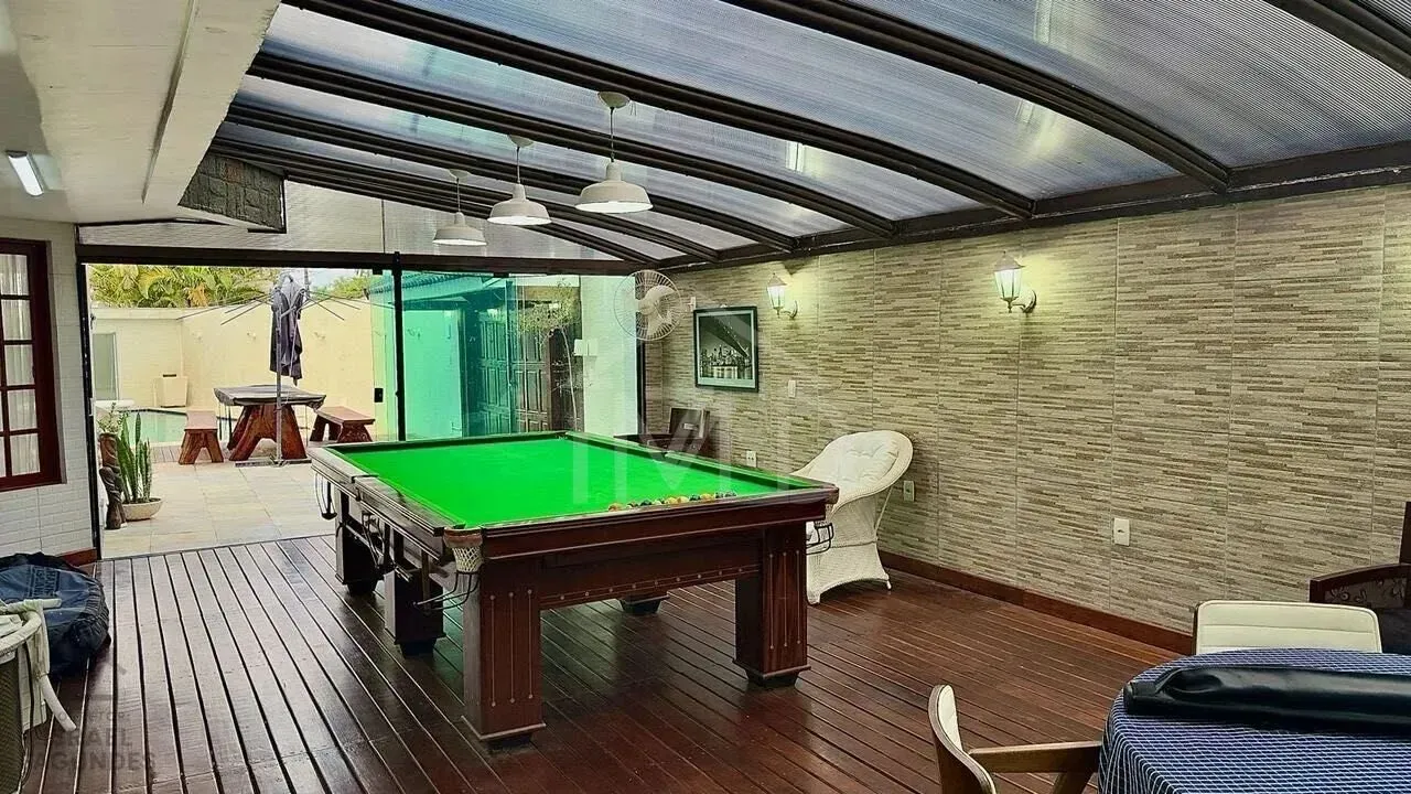 Casa mobiliada com 4 quartos e 5 banheiros, 806 m² — photo 16