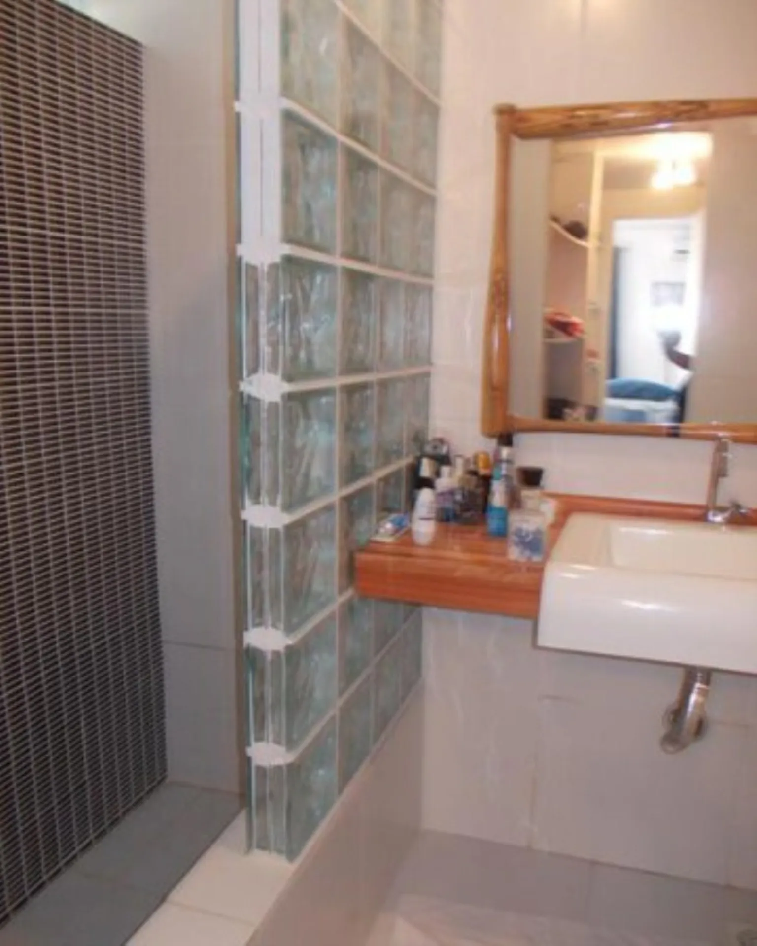 Condo house with 5 bedrooms and separate kitchen — photo 21