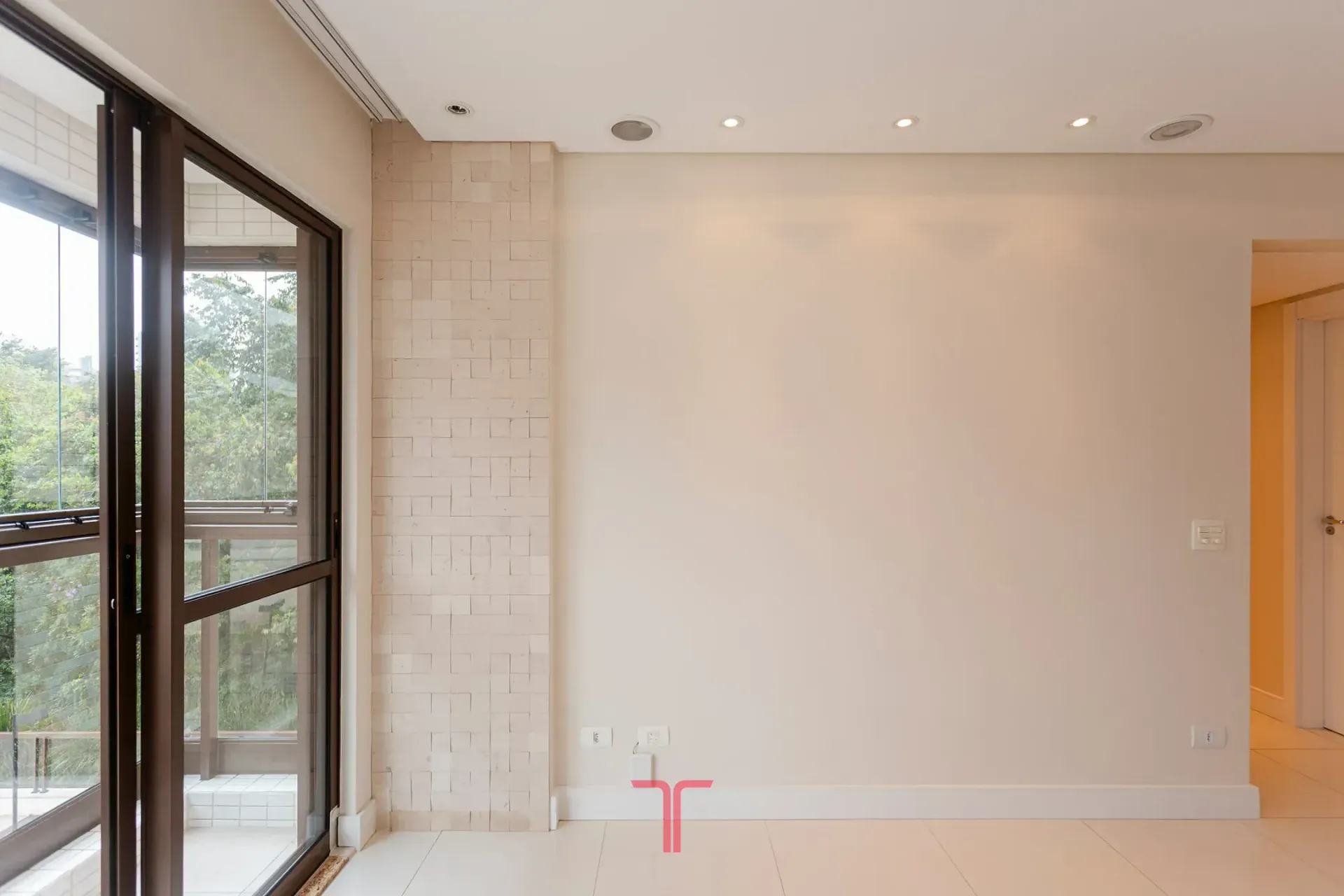 3-bedroom apartment in a building with a pool — photo 14