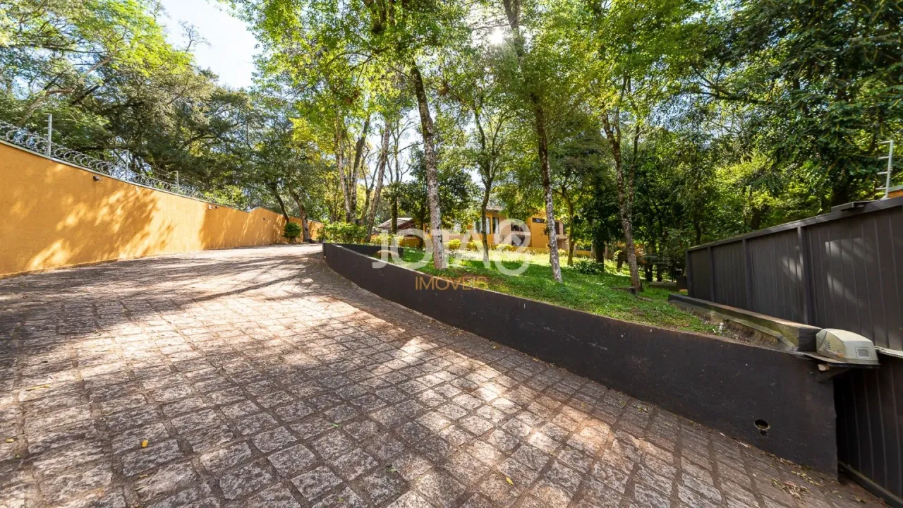 Casa com 4 suítes e cozinha com fogão a gás — photo 19