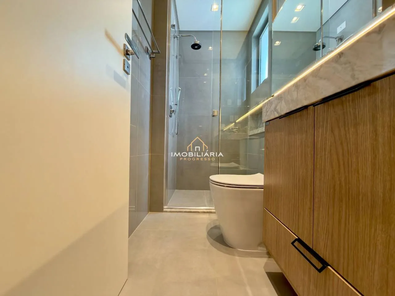 Dishwasher in a 3-bedroom apartment, 153 m² — photo 72