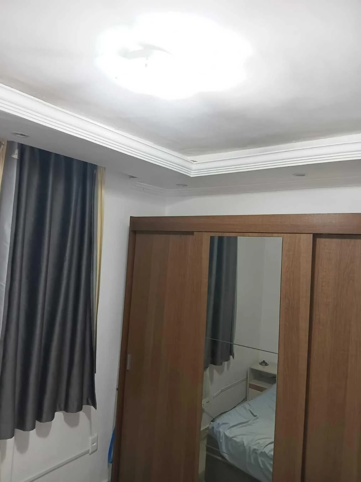 Apartamento amueblado de 2 dormitorios con ducha de vidrio — photo 17