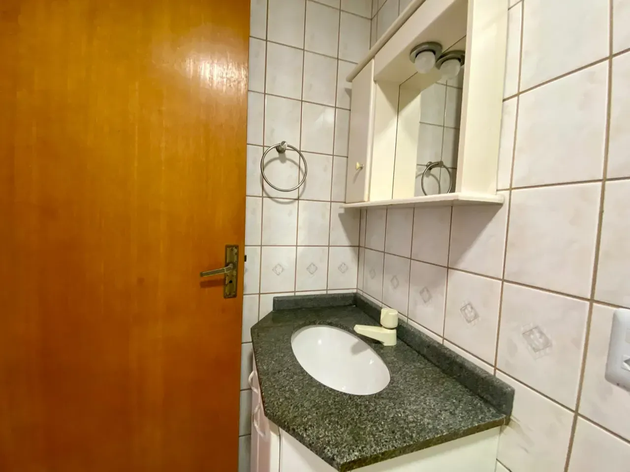 Квартира 50 м² с видом на воду и грилем на балконе — photo 7