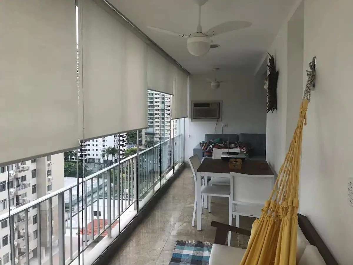 3-bedroom apartment with 2 en-suite bathrooms and enclosed balcony — photo 2