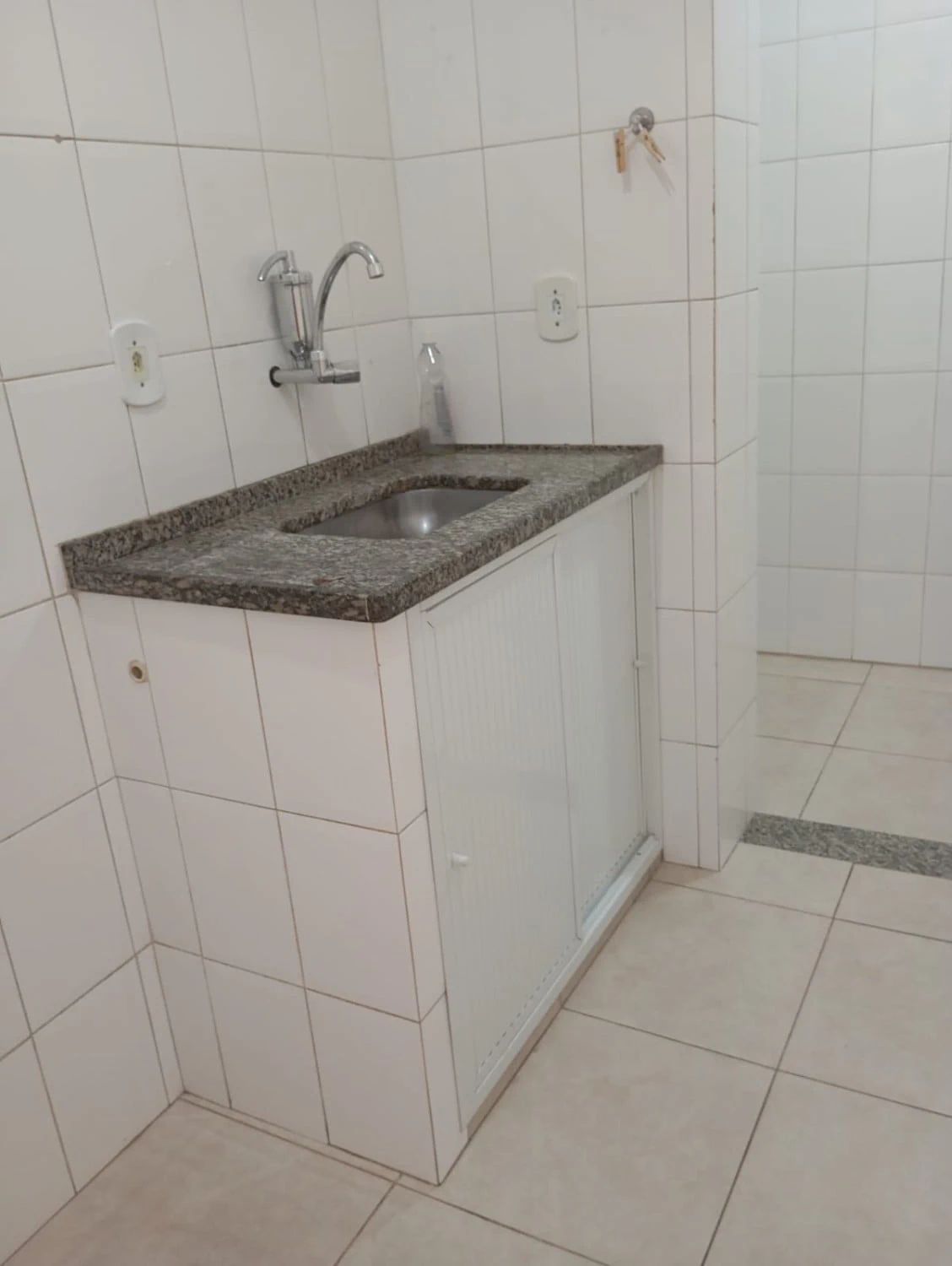 Квартира на первом этаже с 1 спальней и отдельной кухней — photo 19