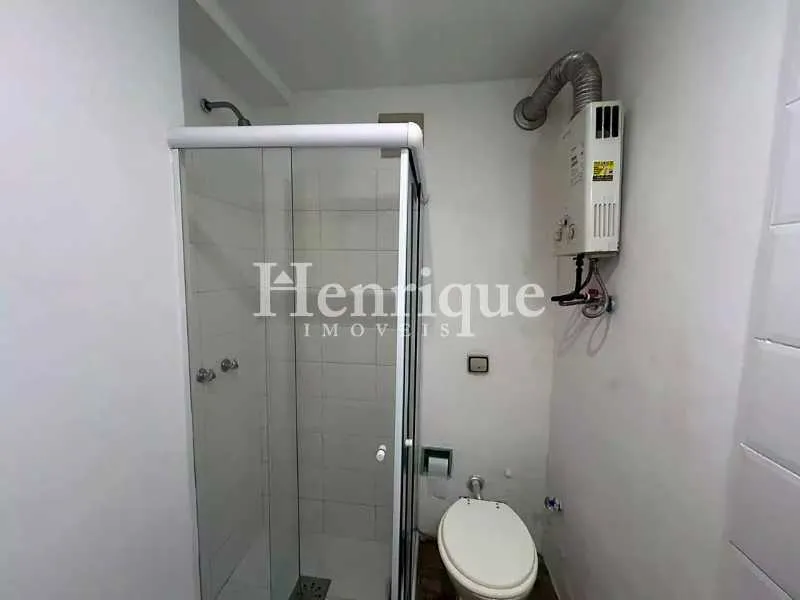 Apartment, 170 m², with wood or laminate floors — photo 9