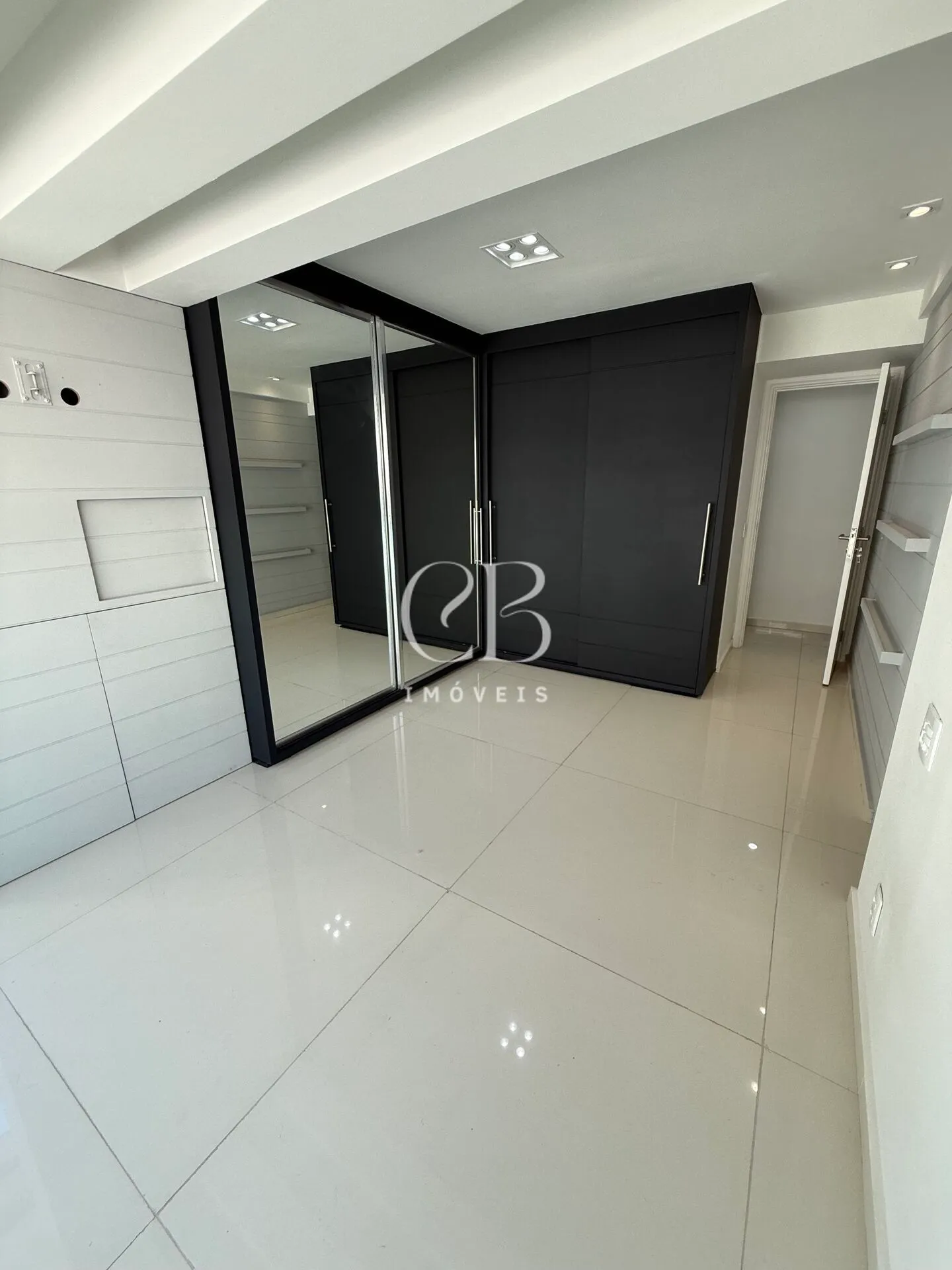 Cobertura duplex com 3 quartos e 4 banheiros — photo 40