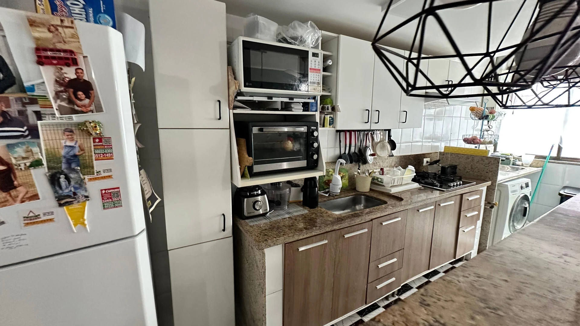 Furnished 2-bedroom apartment with open-plan kitchen — photo 7