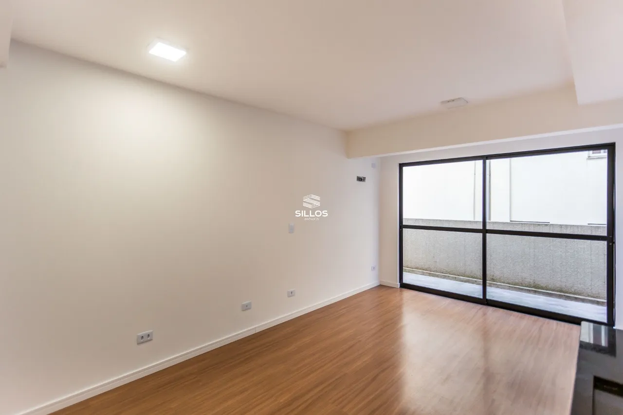 Studio-style apartment with 1 bedroom and balcony — photo 3