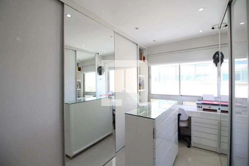 Apartamento com 4 dormitórios e 225 m² com 2 vagas — photo 7