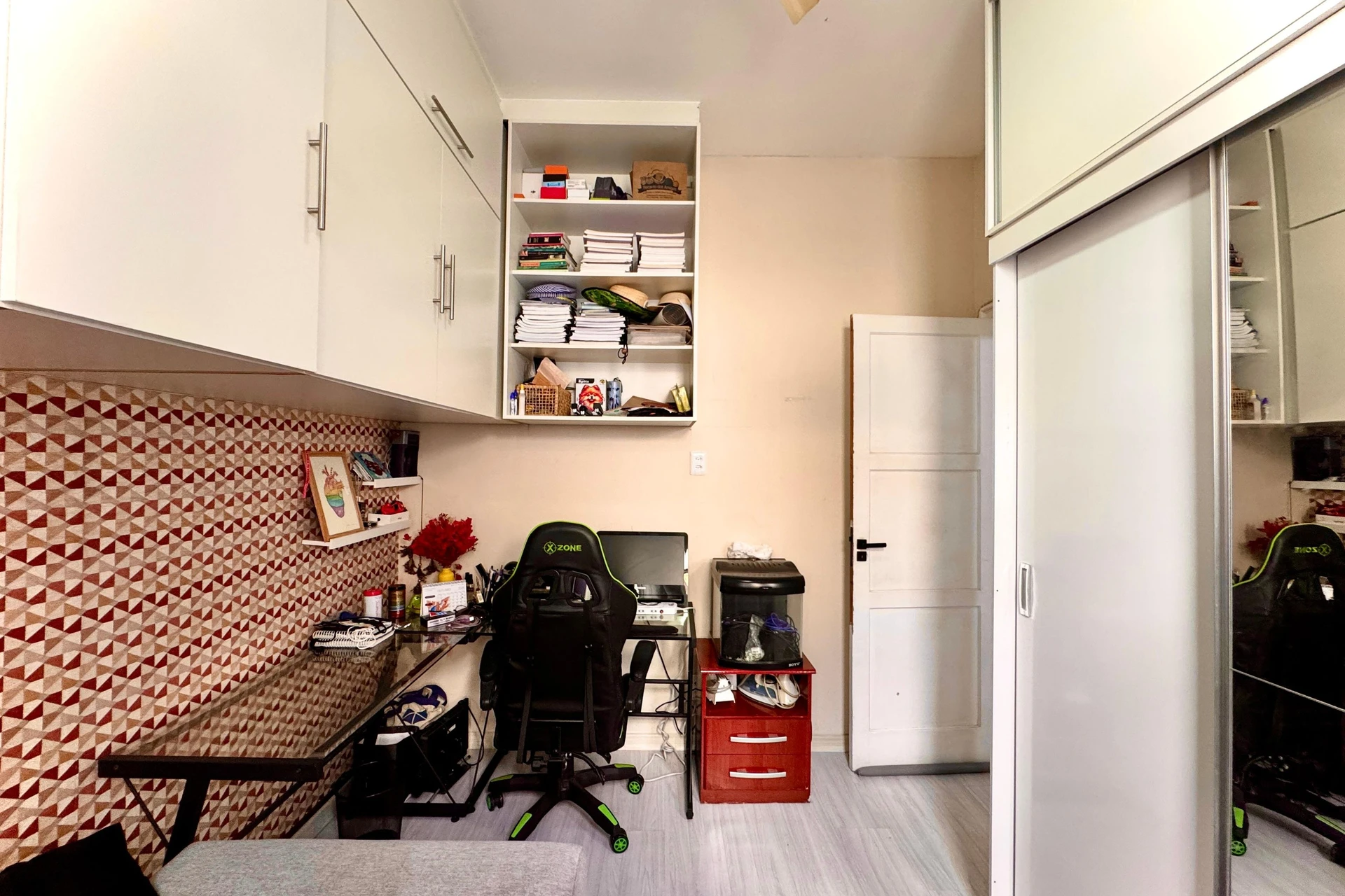 Furnished apartment, 85 m², with a home office — photo 31