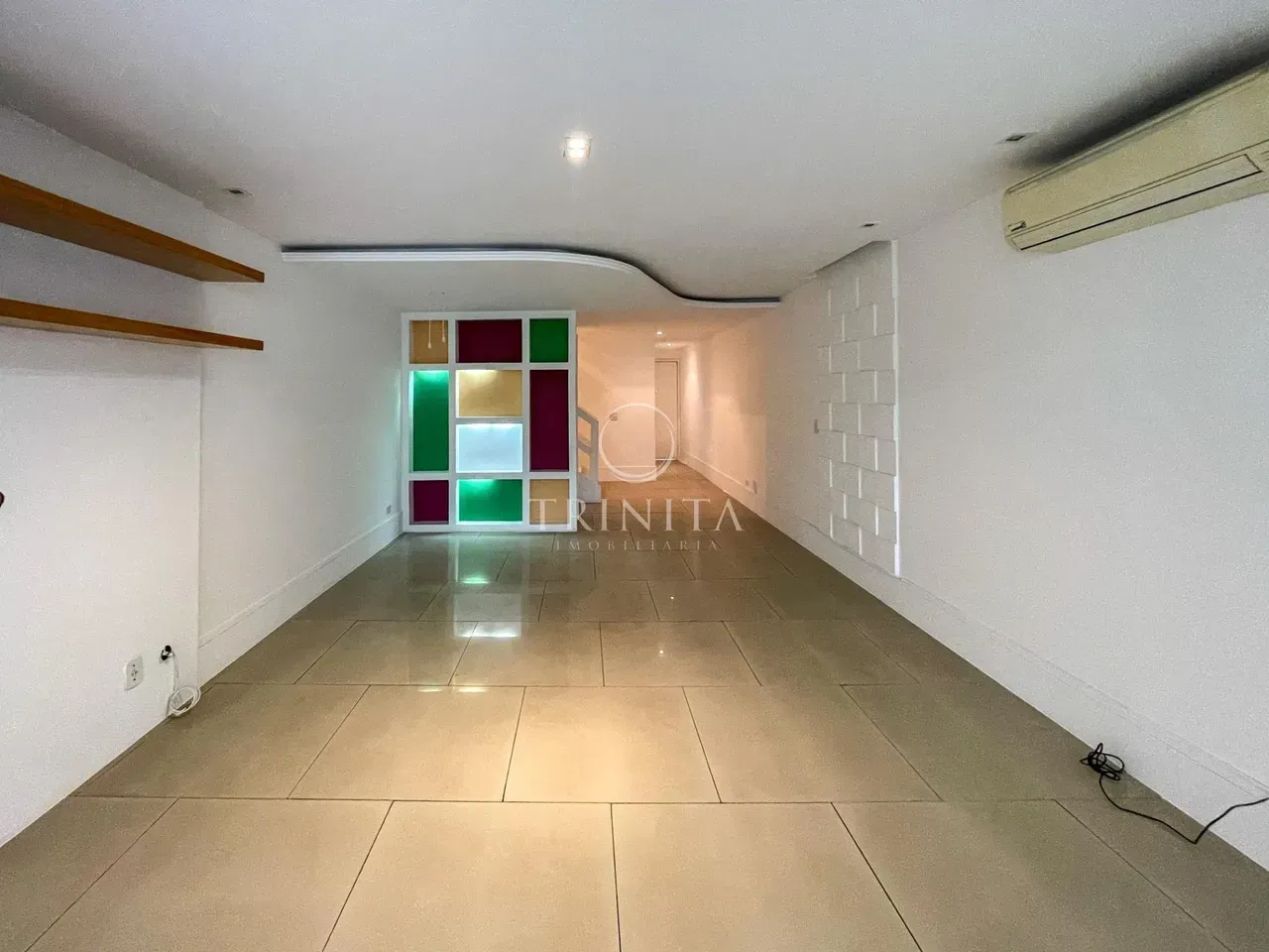 House for rent with 4 bedrooms and 5 bathrooms — photo 11