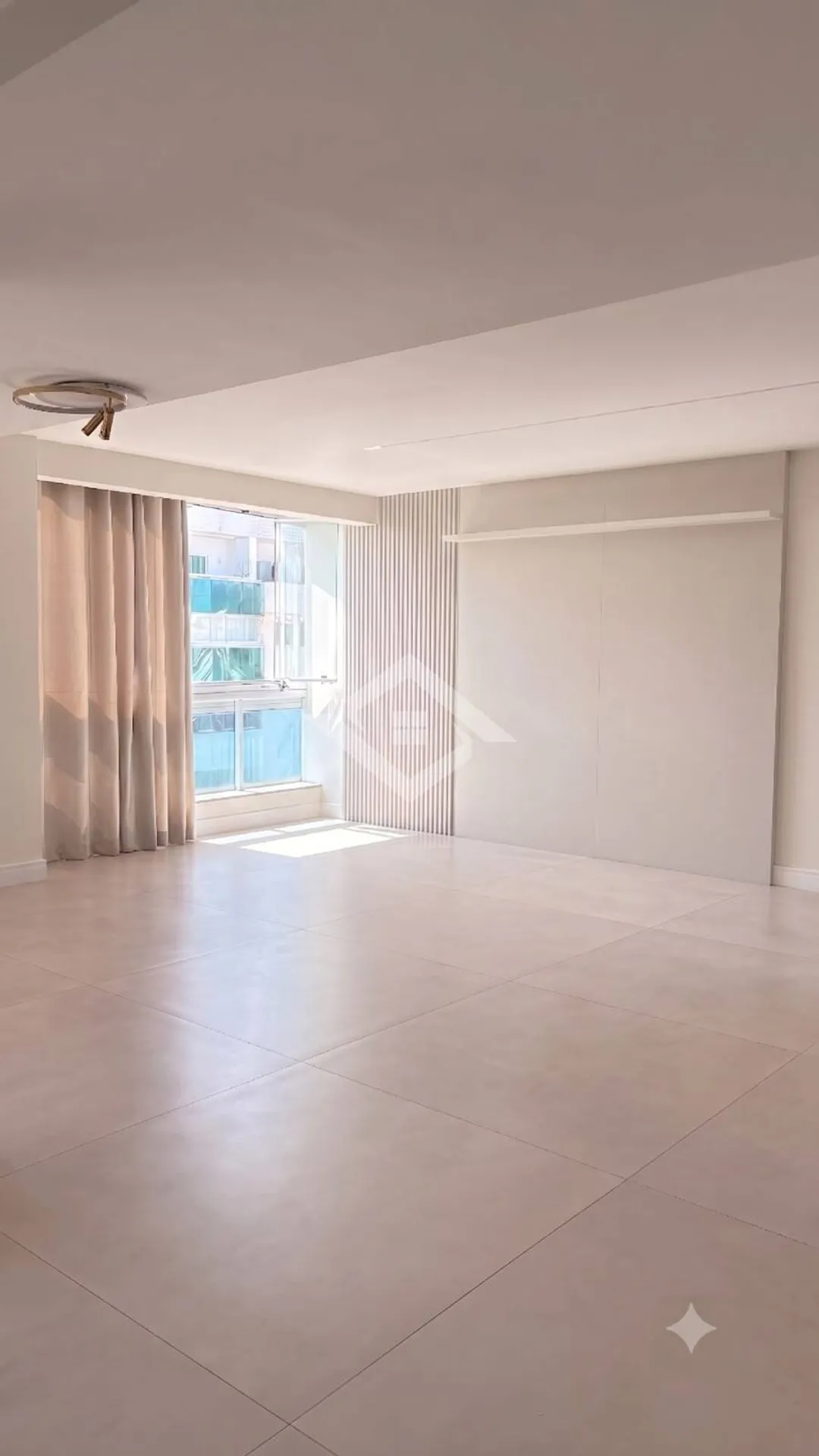 184 m² unfurnished apartment with 3 en-suites and parking — photo 18