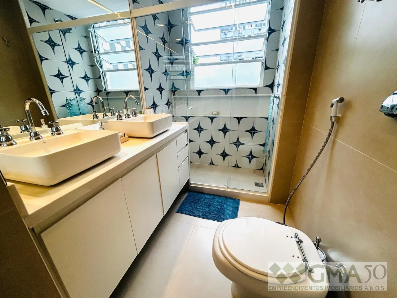3-bedroom apartment with a washing machine — photo 27