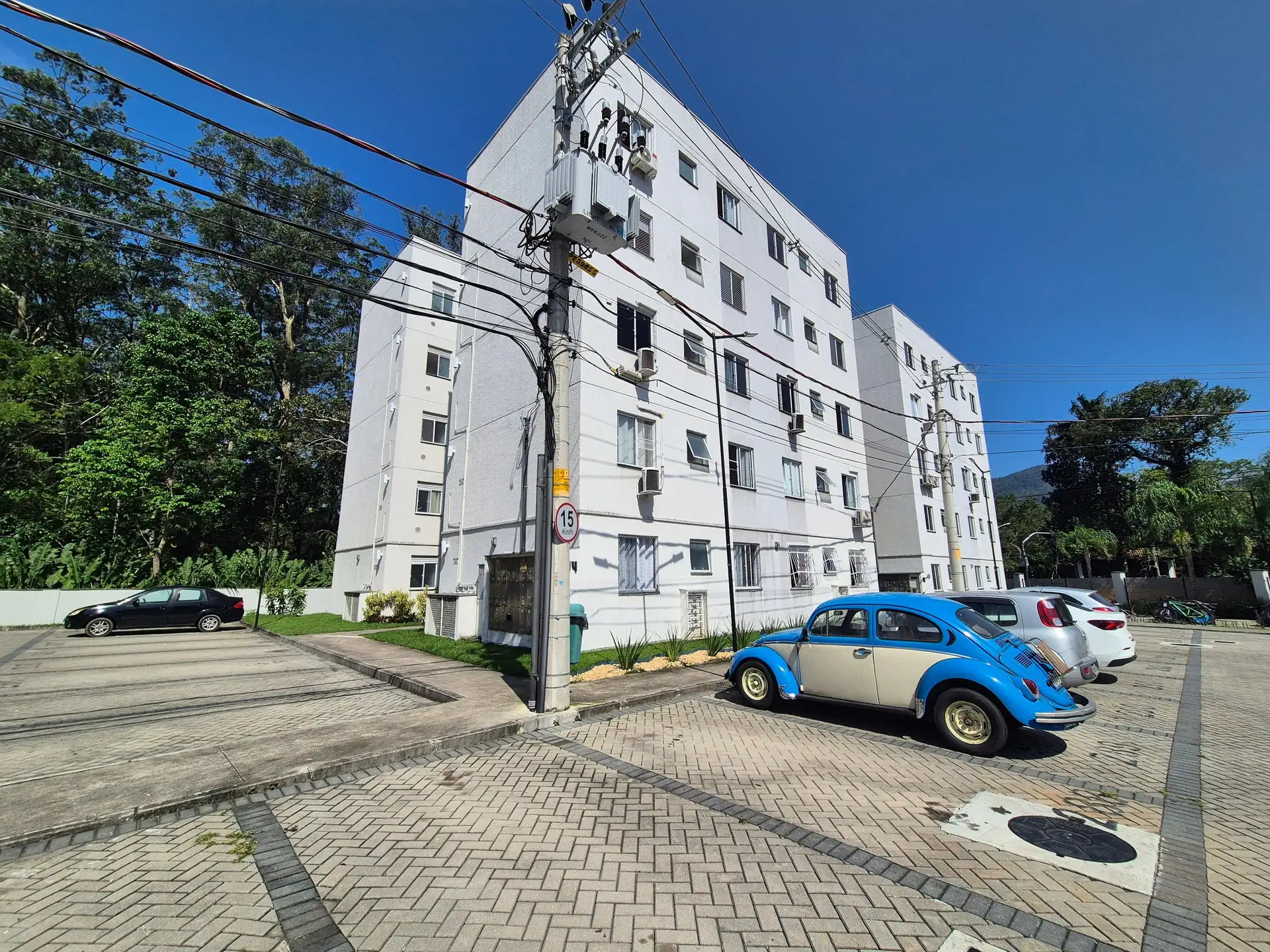 2-bedroom apartment in a building with a gym — photo 15