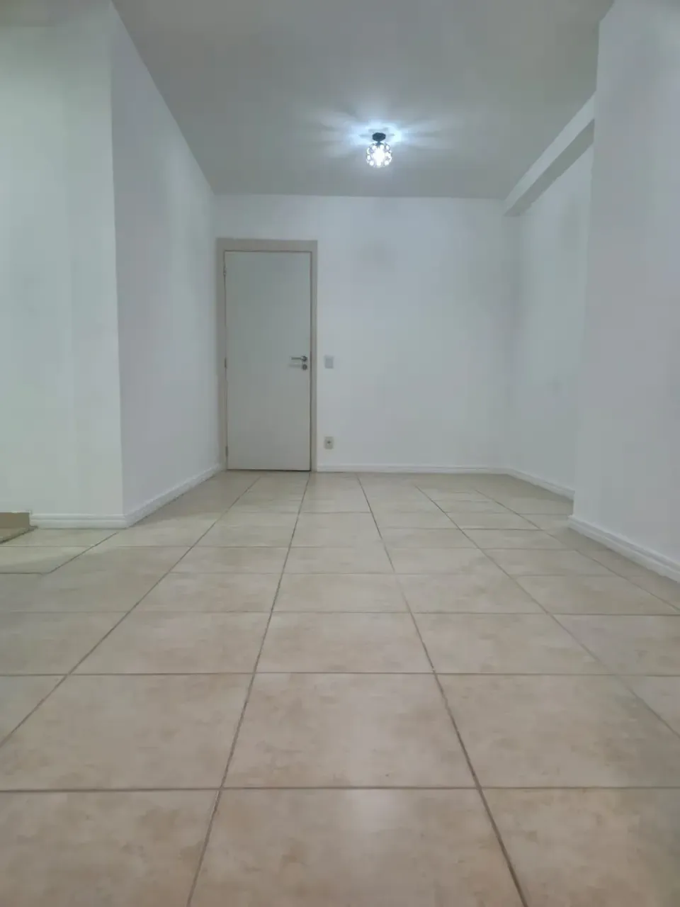 2-bedroom apartment with a separate kitchen and 2 baths — photo 10