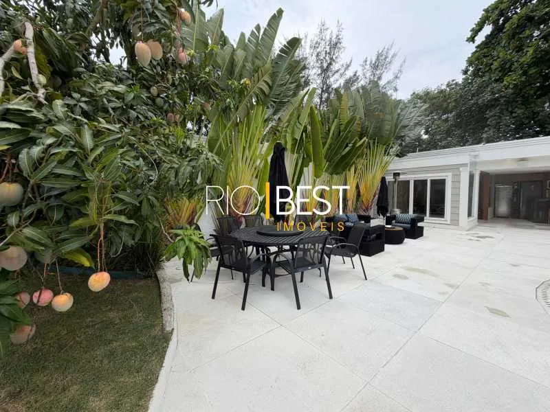 House with 6 en-suite bedrooms and private garden, 1000 m² — photo 10