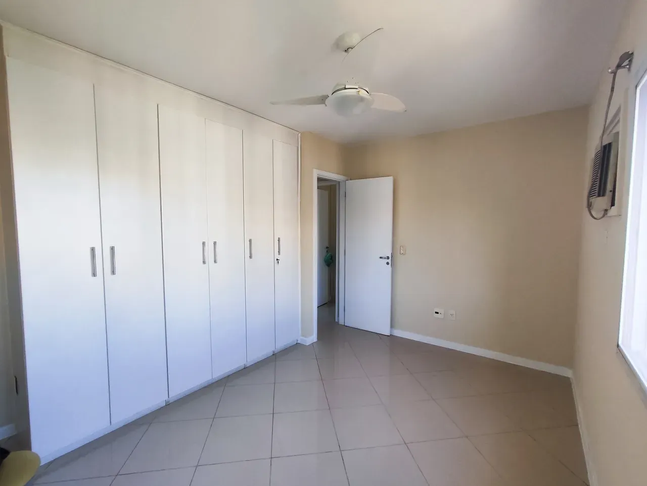 Apartamento mobiliado de 103 m² com varanda envidraçada — photo 15
