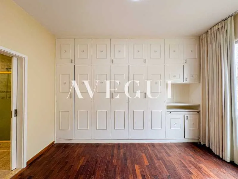 Apartment with 3 bedrooms and 4 bathrooms — photo 3