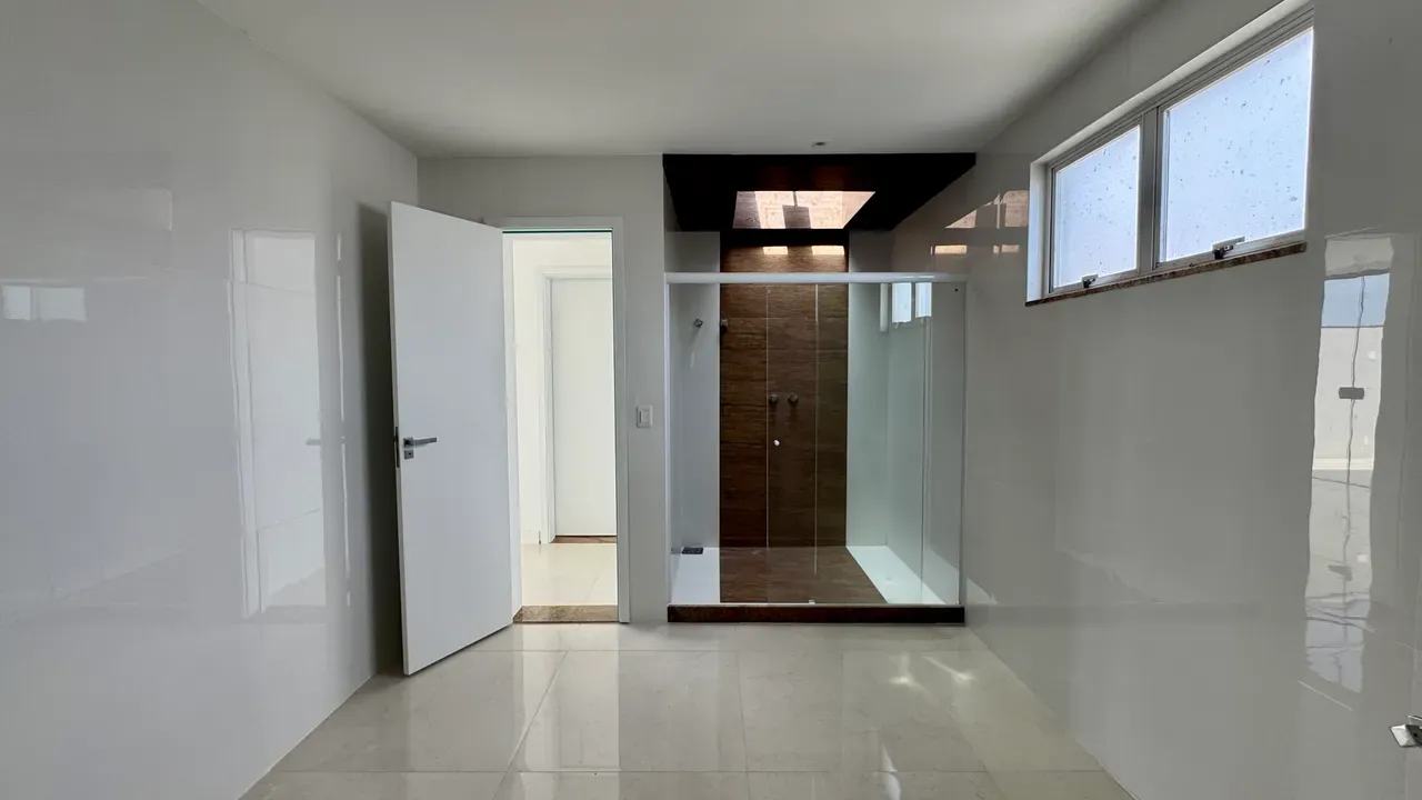 Casa com 5 quartos e cozinha integrada bem prática — photo 21
